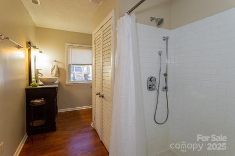 87 Pershing Road Asheville NC 28805