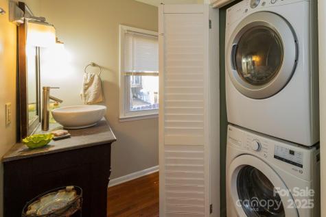 87 Pershing Road Asheville NC 28805