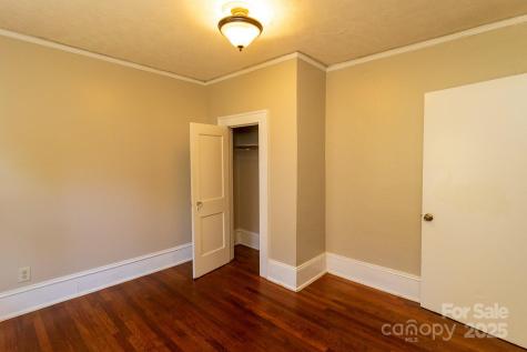 87 Pershing Road Asheville NC 28805