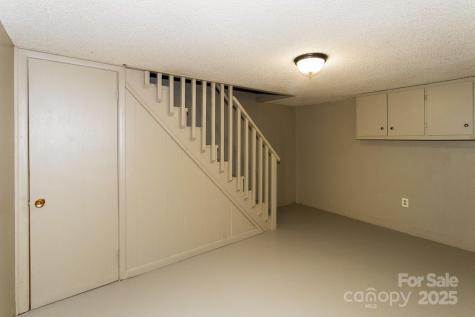 87 Pershing Road Asheville NC 28805