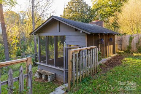 87 Pershing Road Asheville NC 28805