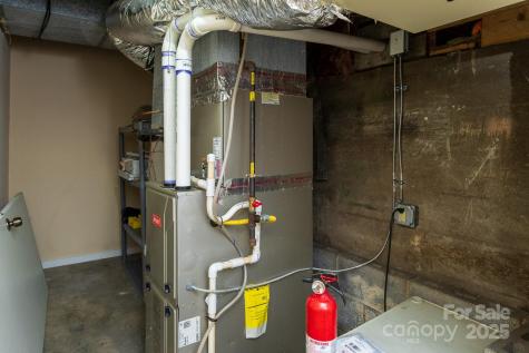 87 Pershing Road Asheville NC 28805