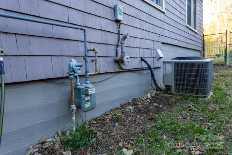 87 Pershing Road Asheville NC 28805