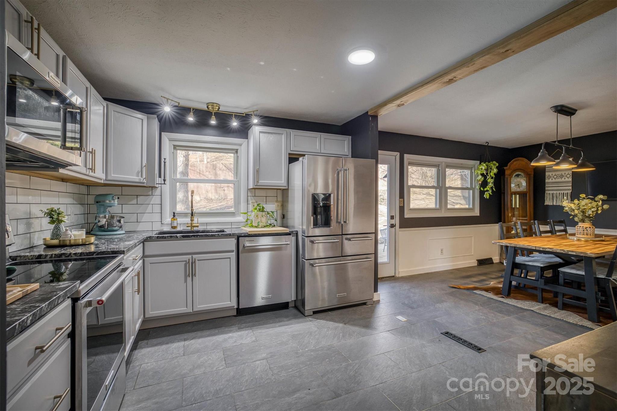 42 Waters Road Asheville NC 28805