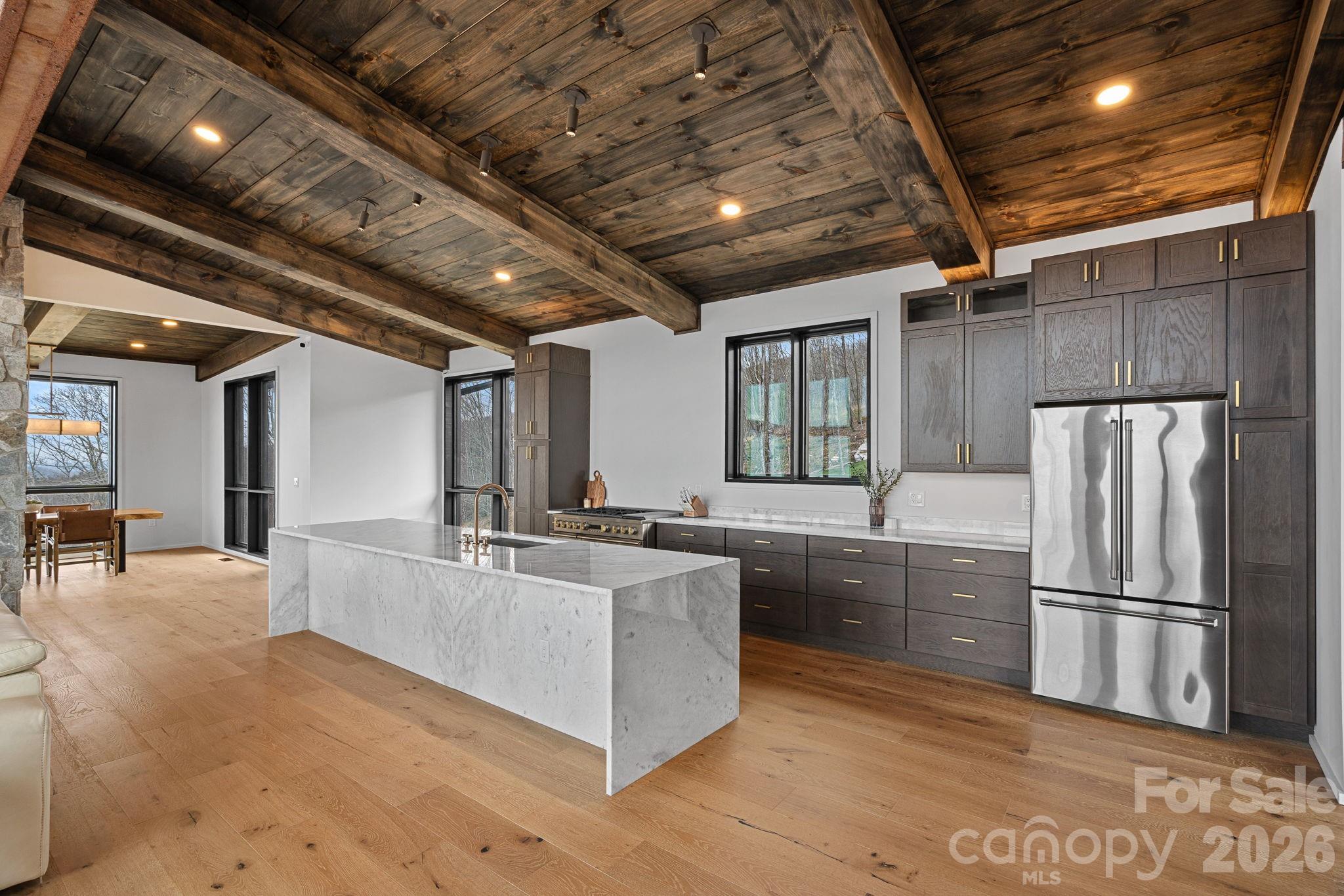 404 Silver Eagle Trail Banner Elk NC 28604