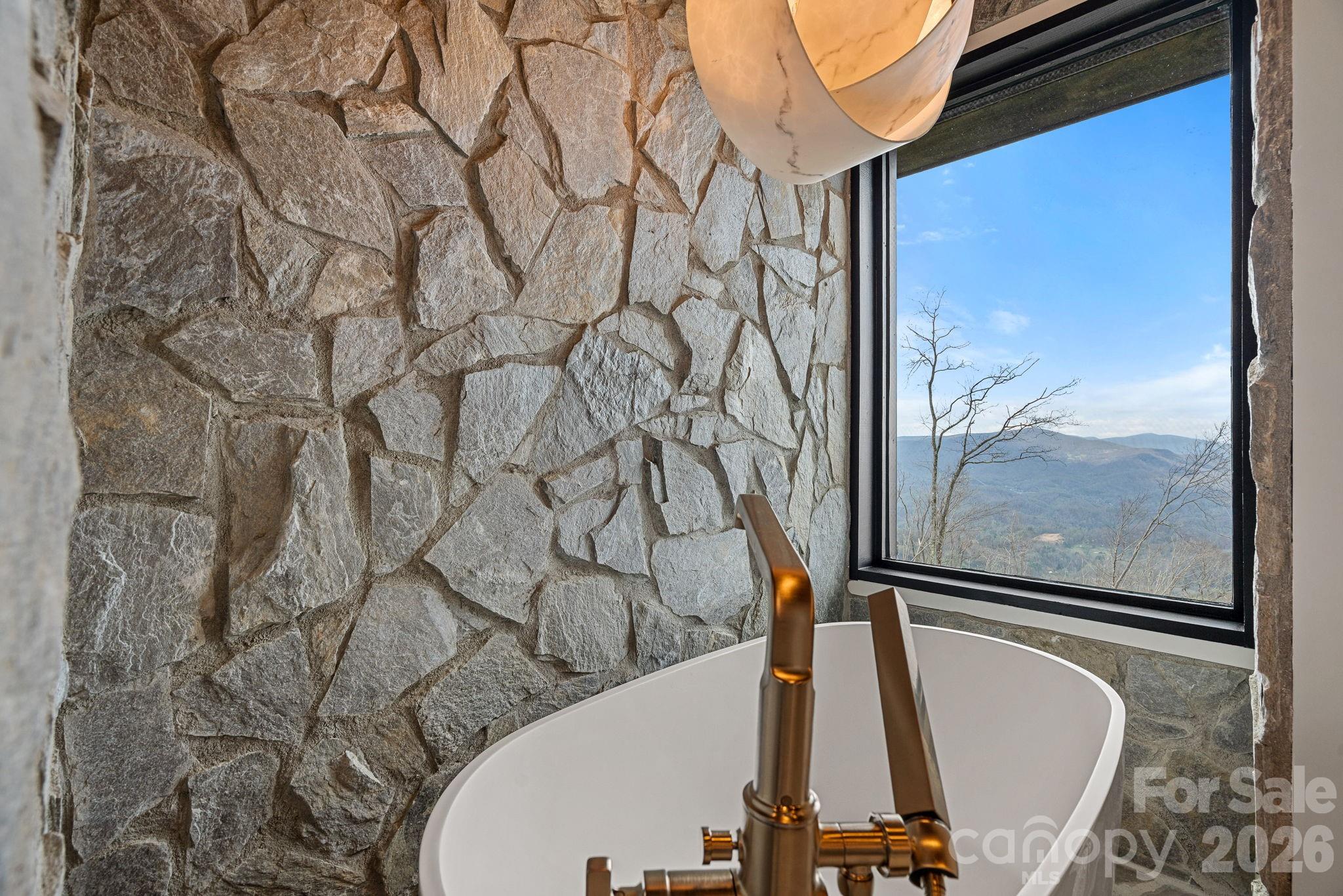 404 Silver Eagle Trail Banner Elk NC 28604
