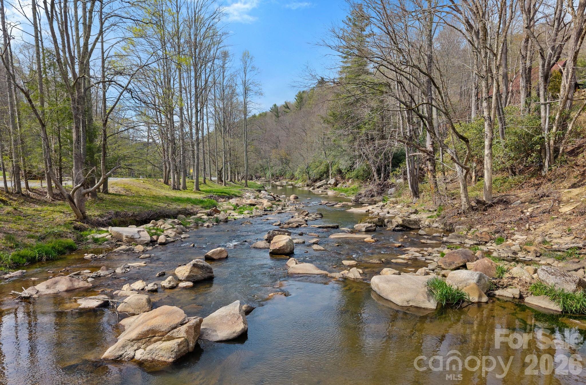 404 Silver Eagle Trail Banner Elk NC 28604