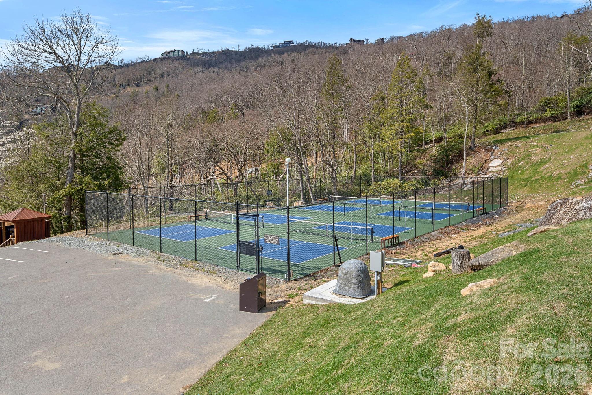 404 Silver Eagle Trail Banner Elk NC 28604