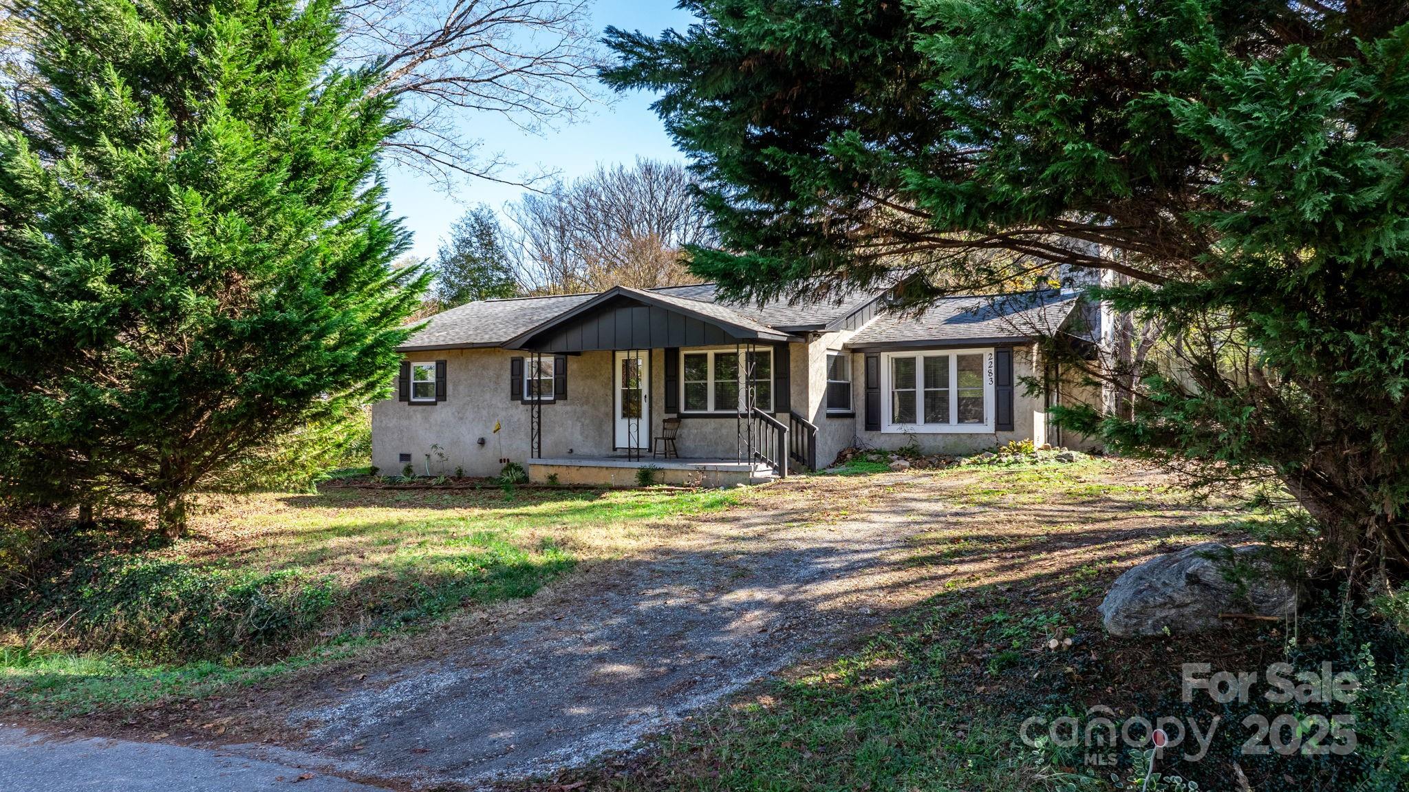 2283 Crestview Street Morganton NC 28655