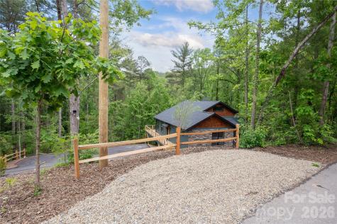 22 Deep Woods Road Weaverville NC 28787