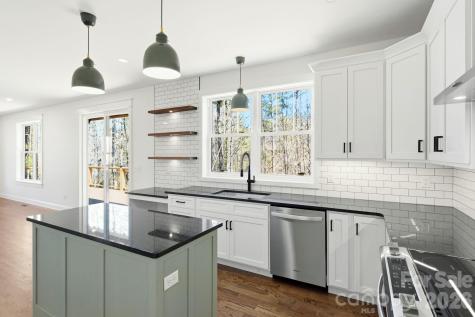 22 Deep Woods Road Weaverville NC 28787