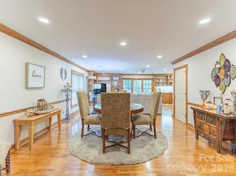 819 Chesterfield Circle SW Lenoir NC 28645