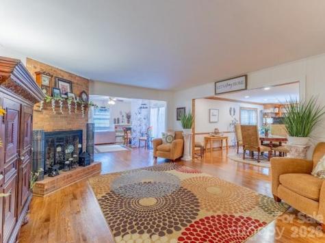 819 Chesterfield Circle SW Lenoir NC 28645