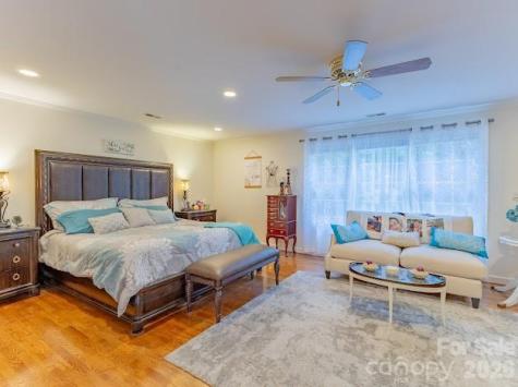 819 Chesterfield Circle SW Lenoir NC 28645