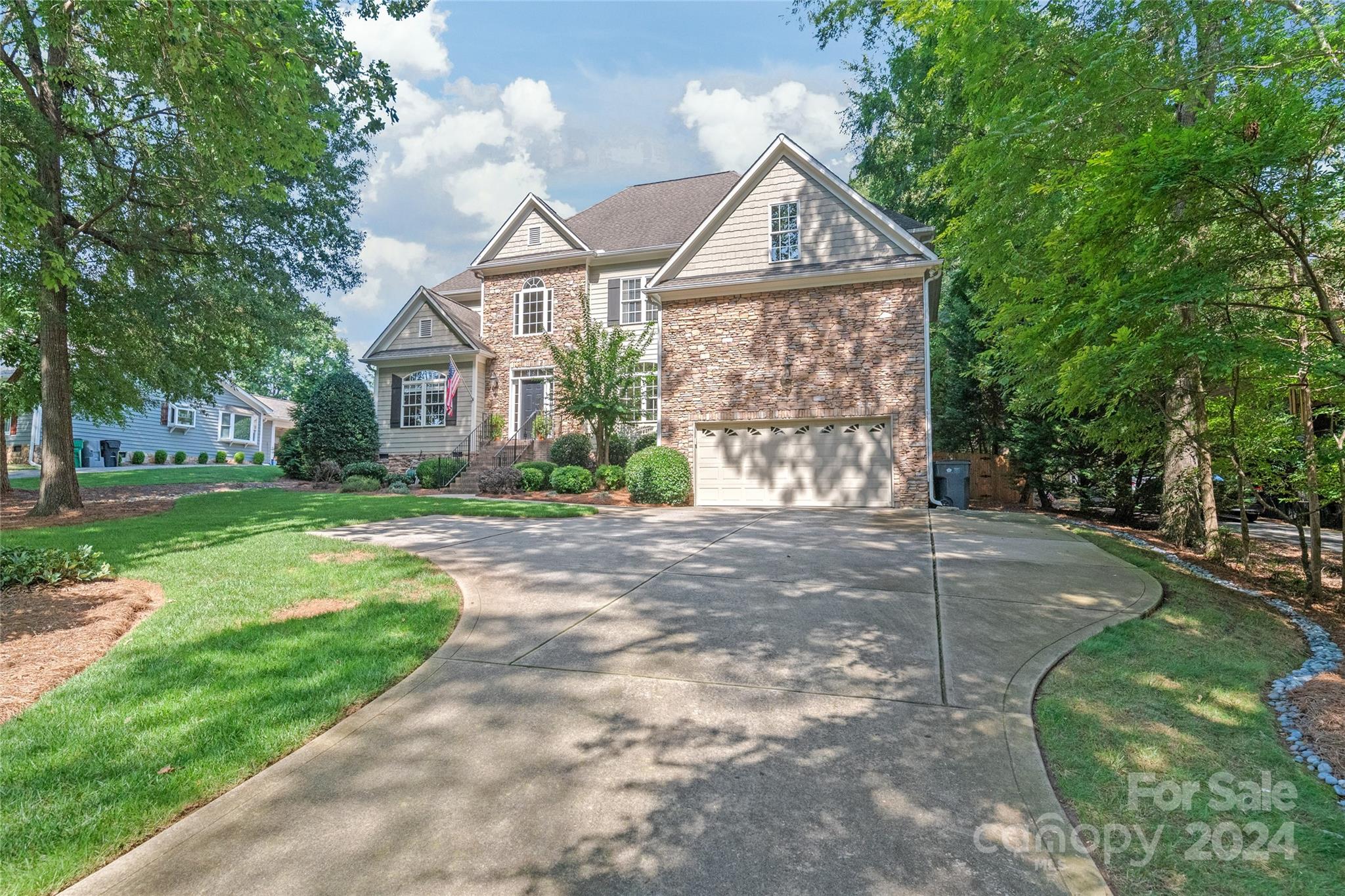 10323 Crestwood Drive Charlotte NC 28277