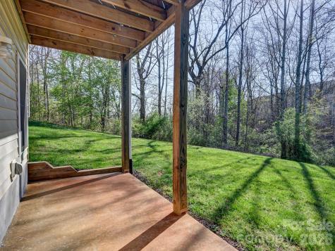 72 Creeks End Circle Mills River NC 28759
