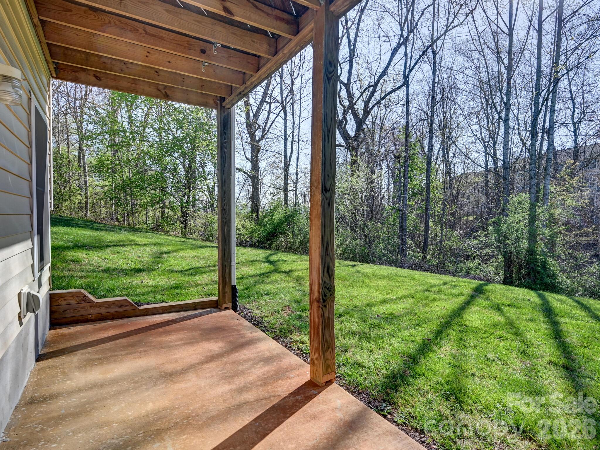 72 Creeks End Circle Mills River NC 28759