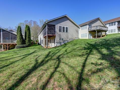 72 Creeks End Circle Mills River NC 28759