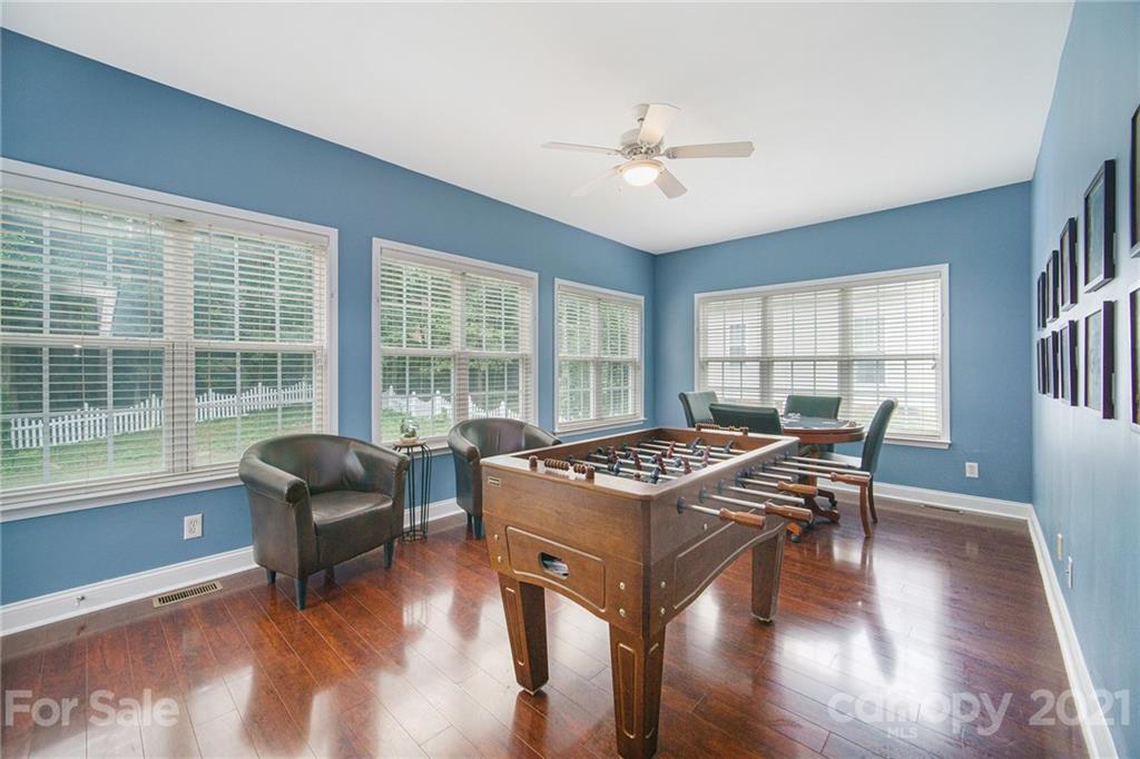 1715 Sanridge Wind Lane Charlotte NC 28262