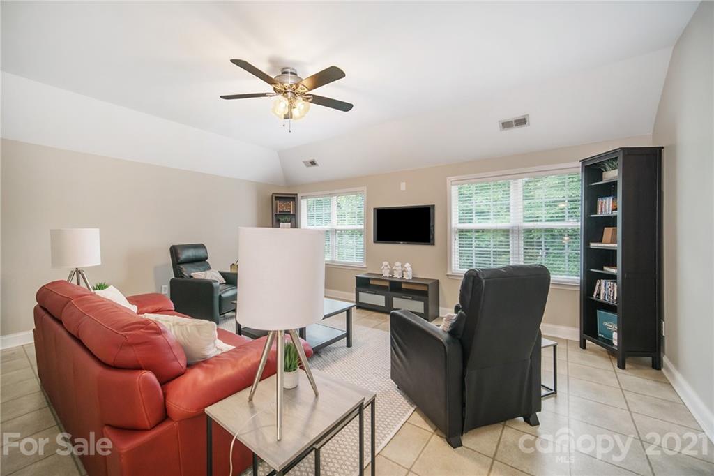 1715 Sanridge Wind Lane Charlotte NC 28262
