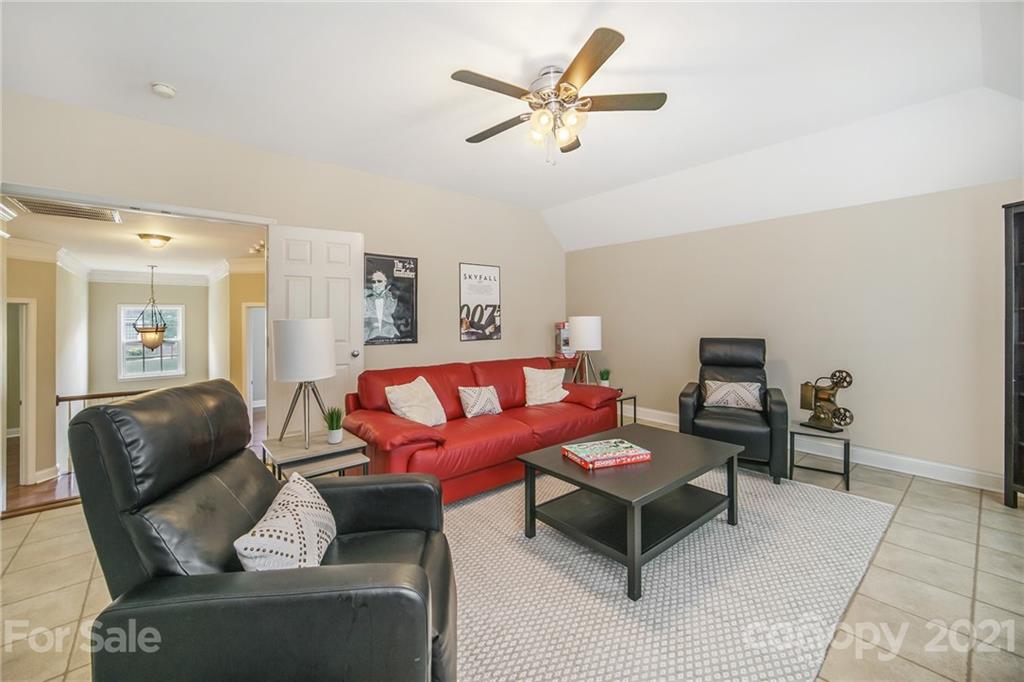 1715 Sanridge Wind Lane Charlotte NC 28262