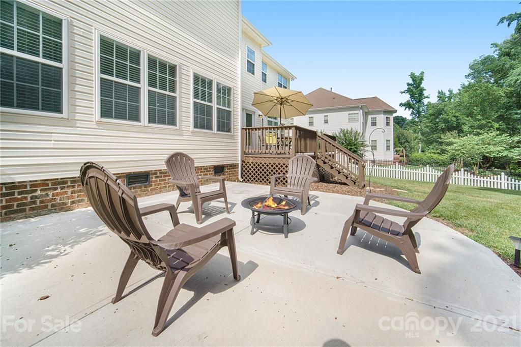 1715 Sanridge Wind Lane Charlotte NC 28262