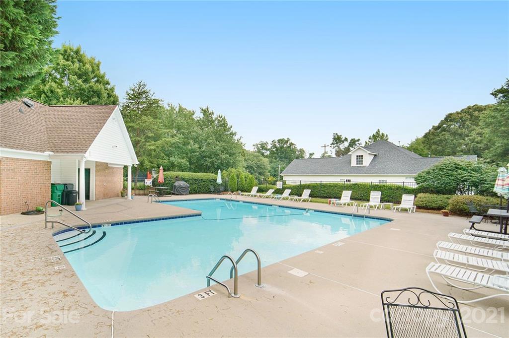 1715 Sanridge Wind Lane Charlotte NC 28262