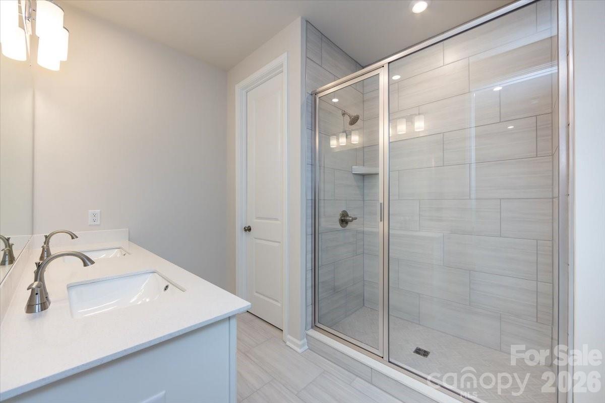 6001 Longar Lane Charlotte NC 28269