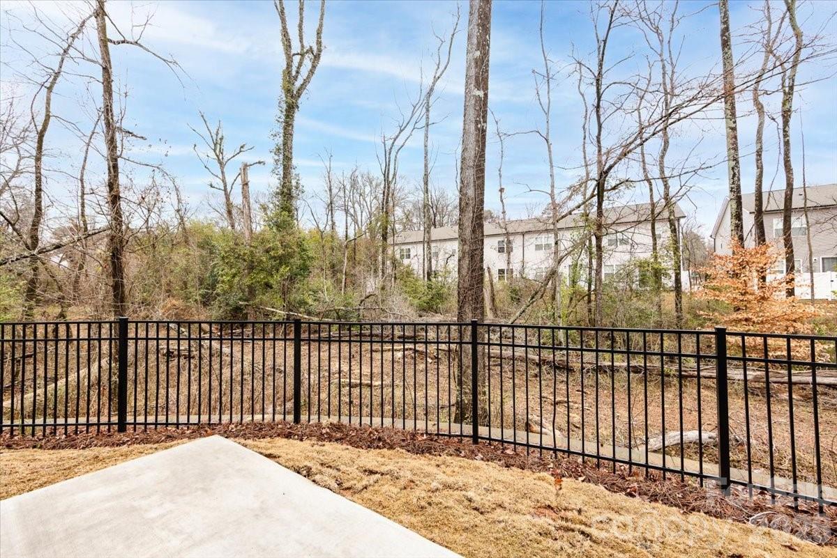 6001 Longar Lane Charlotte NC 28269