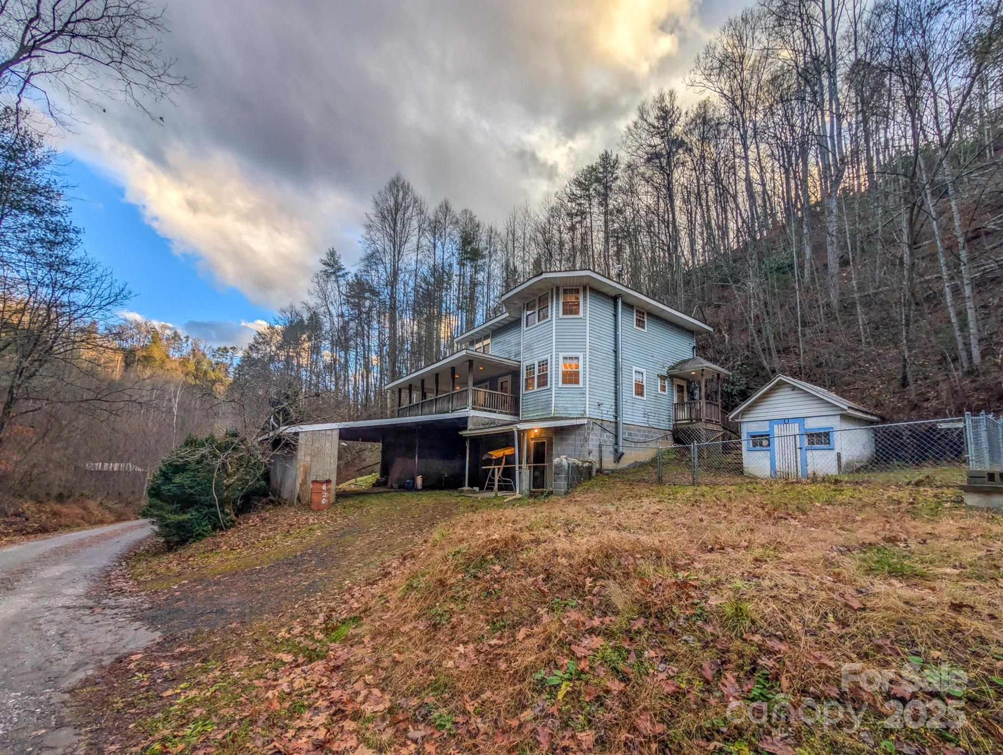77 Griffith Branch Road Green Mountain NC 28740