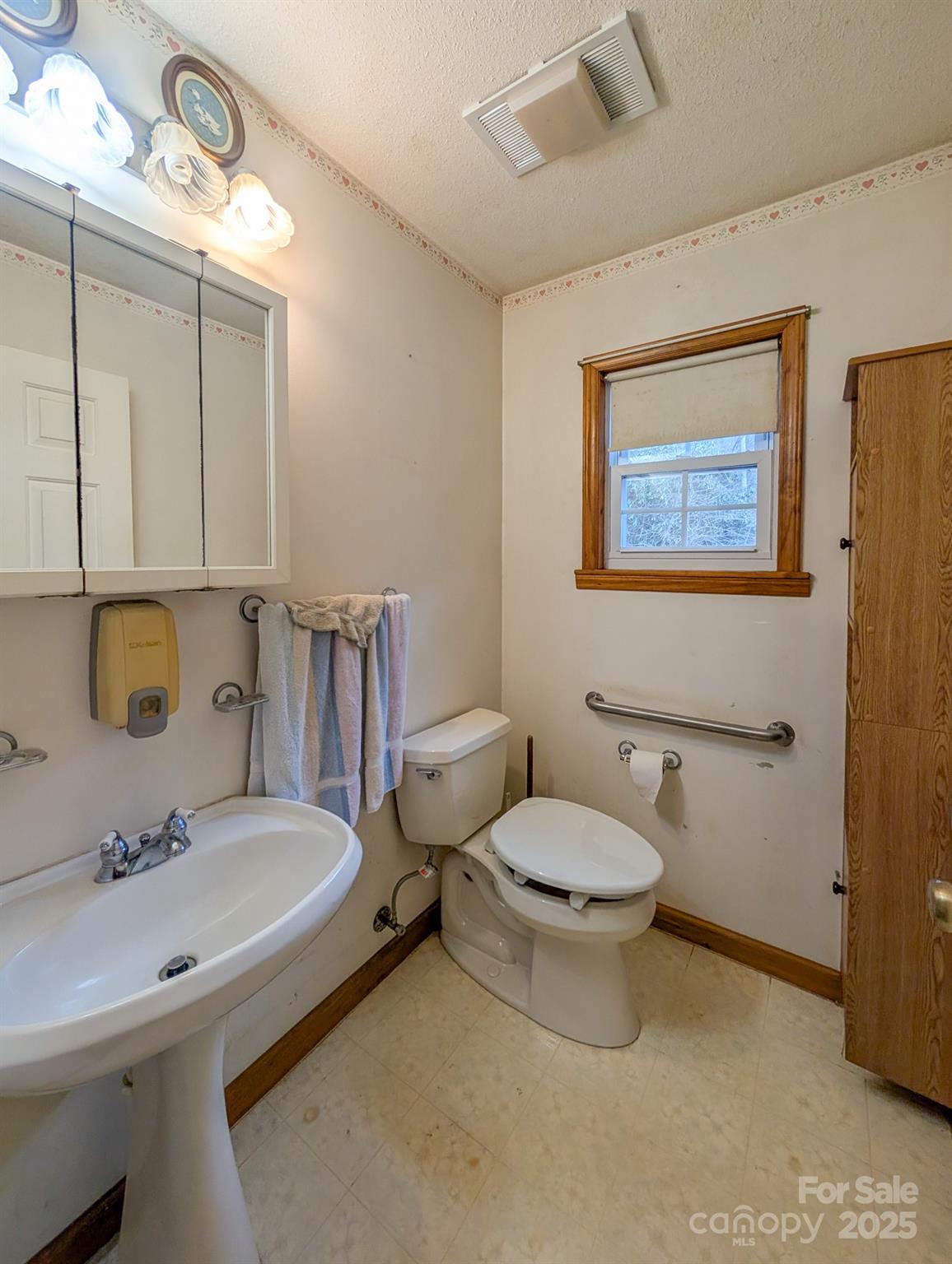 77 Griffith Branch Road Green Mountain NC 28740