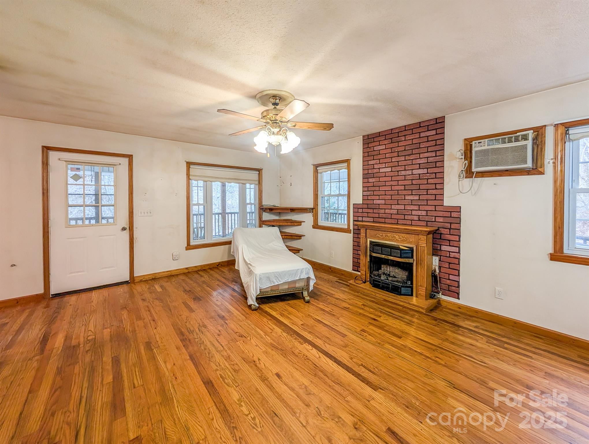 77 Griffith Branch Road Green Mountain NC 28740