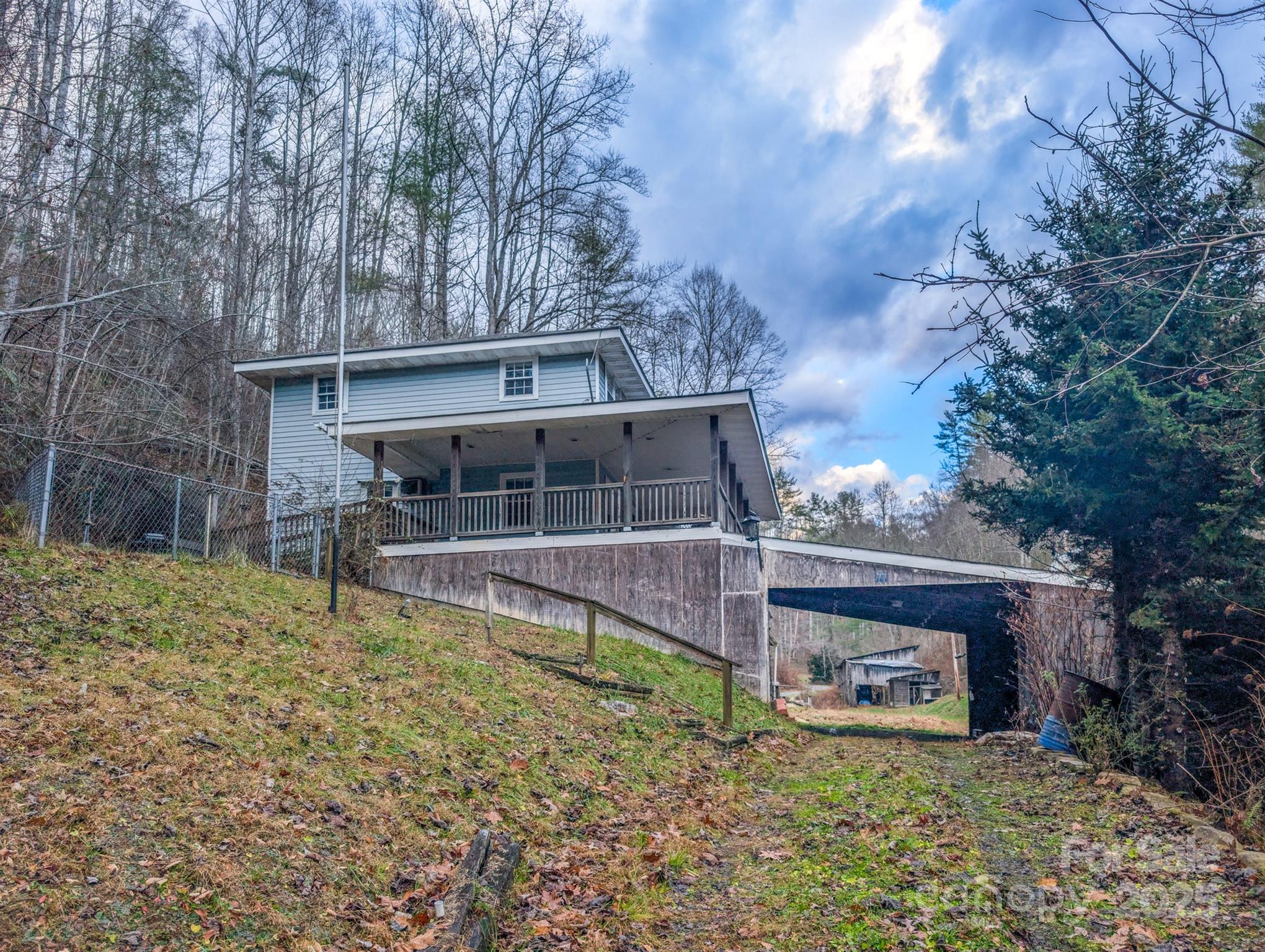 77 Griffith Branch Road Green Mountain NC 28740