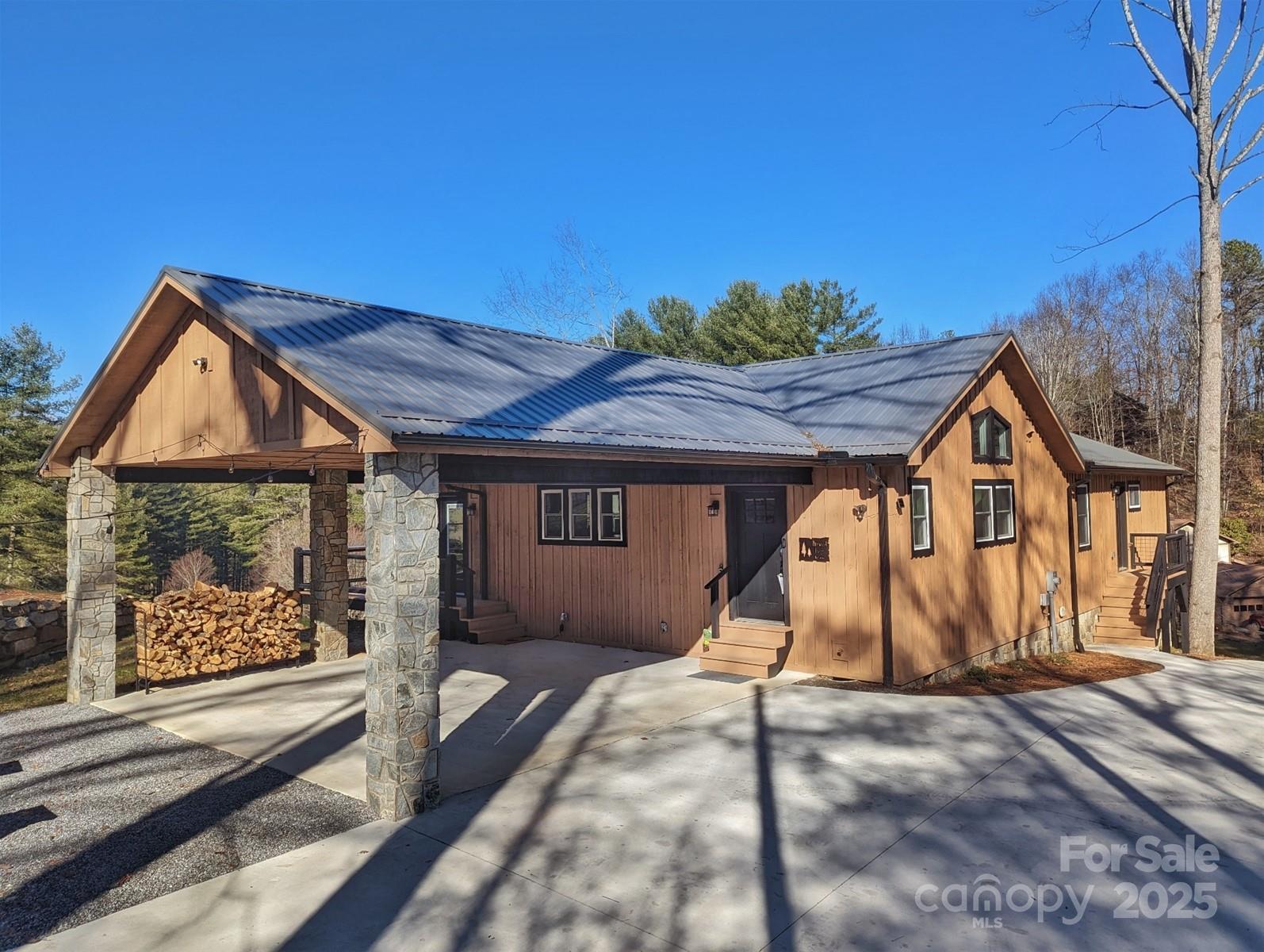 600 Pinewood Drive Waynesville NC 28786