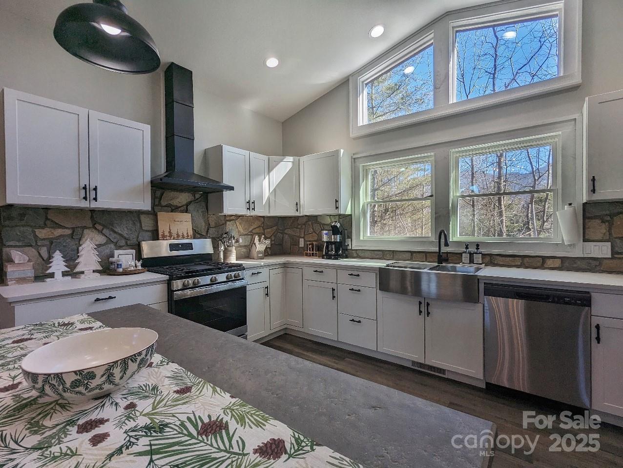 600 Pinewood Drive Waynesville NC 28786