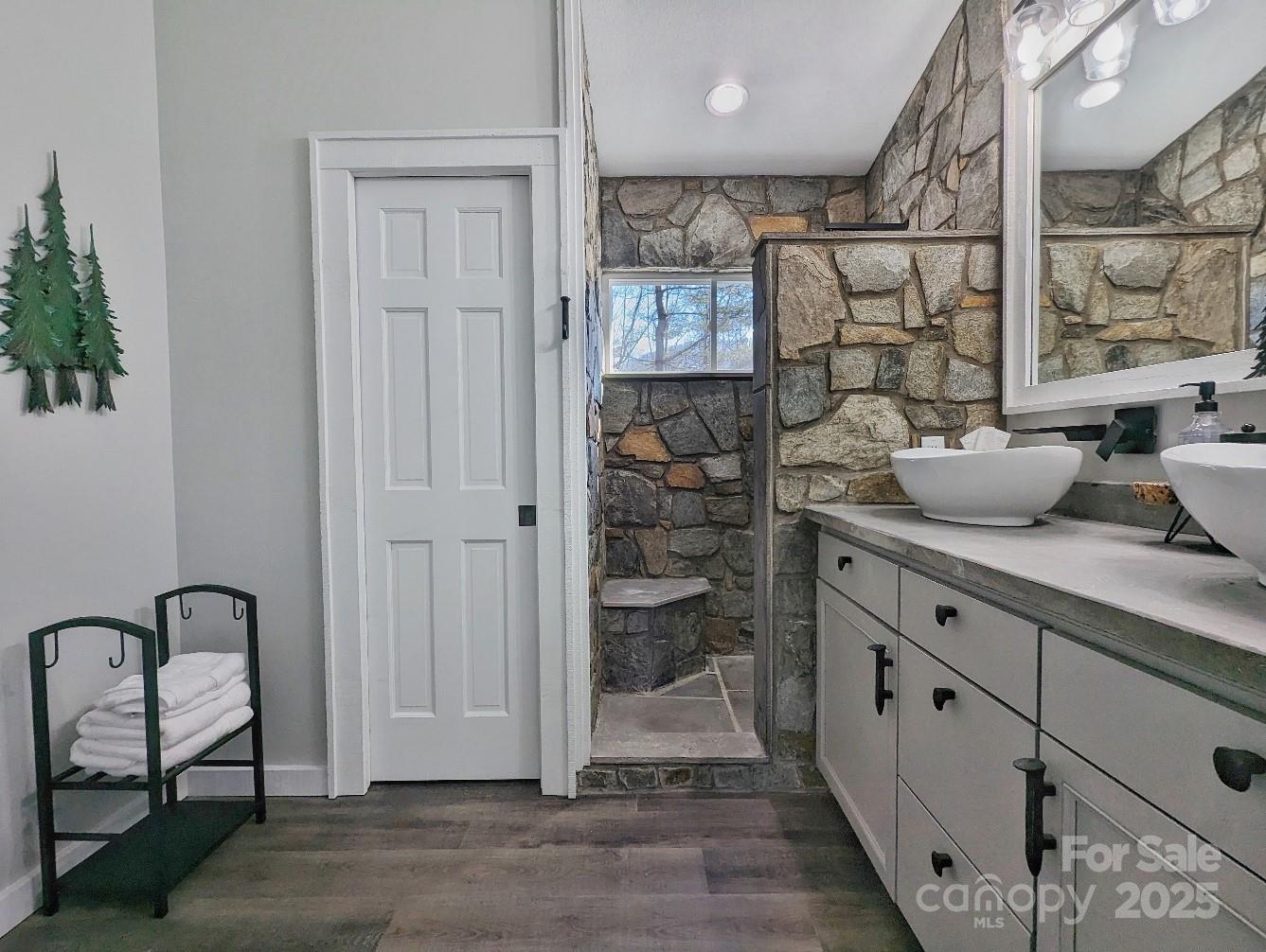 600 Pinewood Drive Waynesville NC 28786