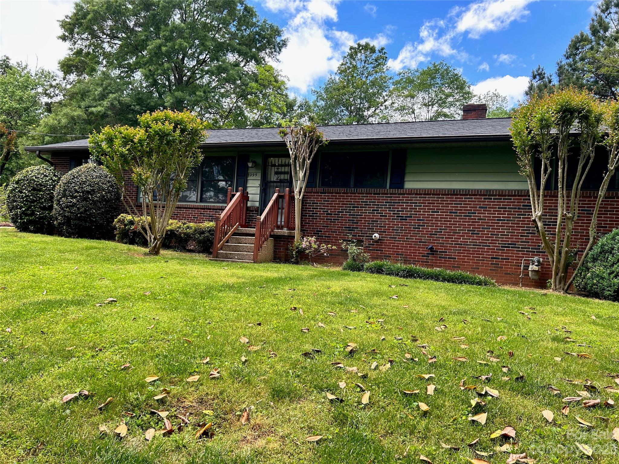 1295 18th Street NE Hickory NC 28601