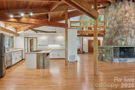 295/291 Dills Road Bryson City NC 28713