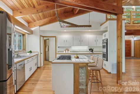 295/291 Dills Road Bryson City NC 28713
