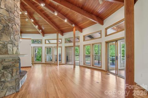 295/291 Dills Road Bryson City NC 28713