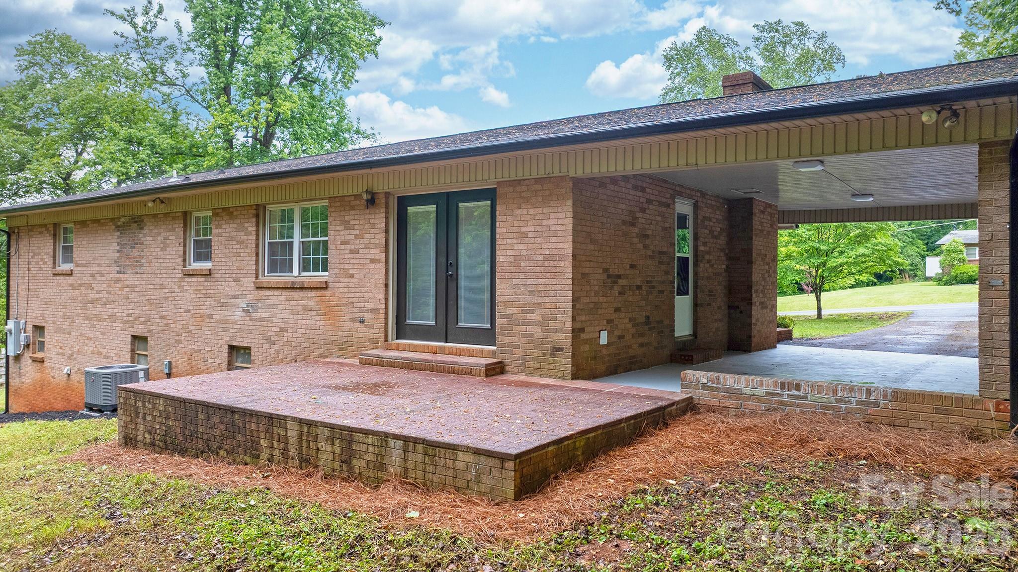 1871 Crestview Drive Newton NC 28658