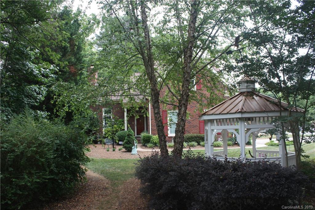 11026 Falls Branch Lane Charlotte NC 28214