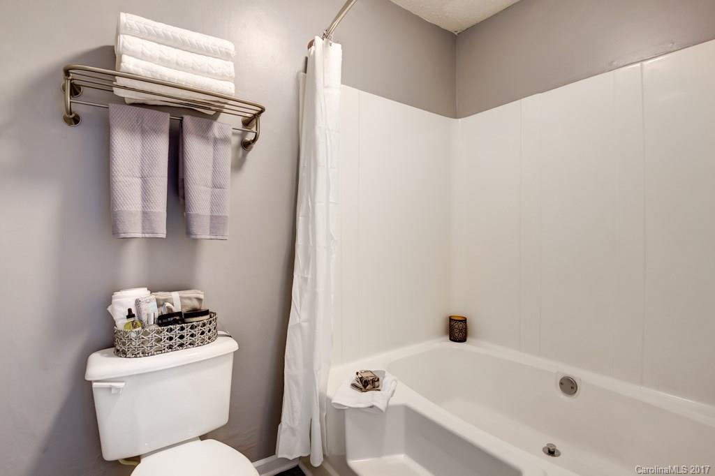 2809 Bustlehead Court Charlotte NC 28262