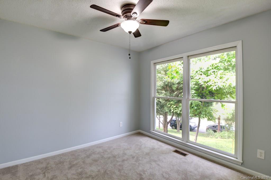 2809 Bustlehead Court Charlotte NC 28262