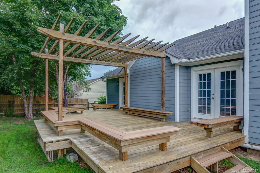 2809 Bustlehead Court Charlotte NC 28262