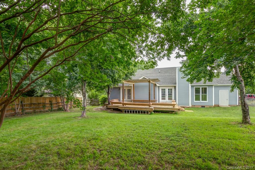 2809 Bustlehead Court Charlotte NC 28262