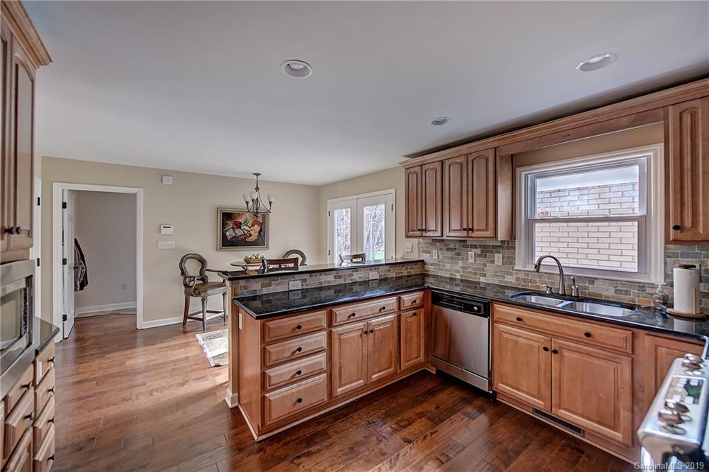2558 Little Cove Road Charlotte NC 28270
