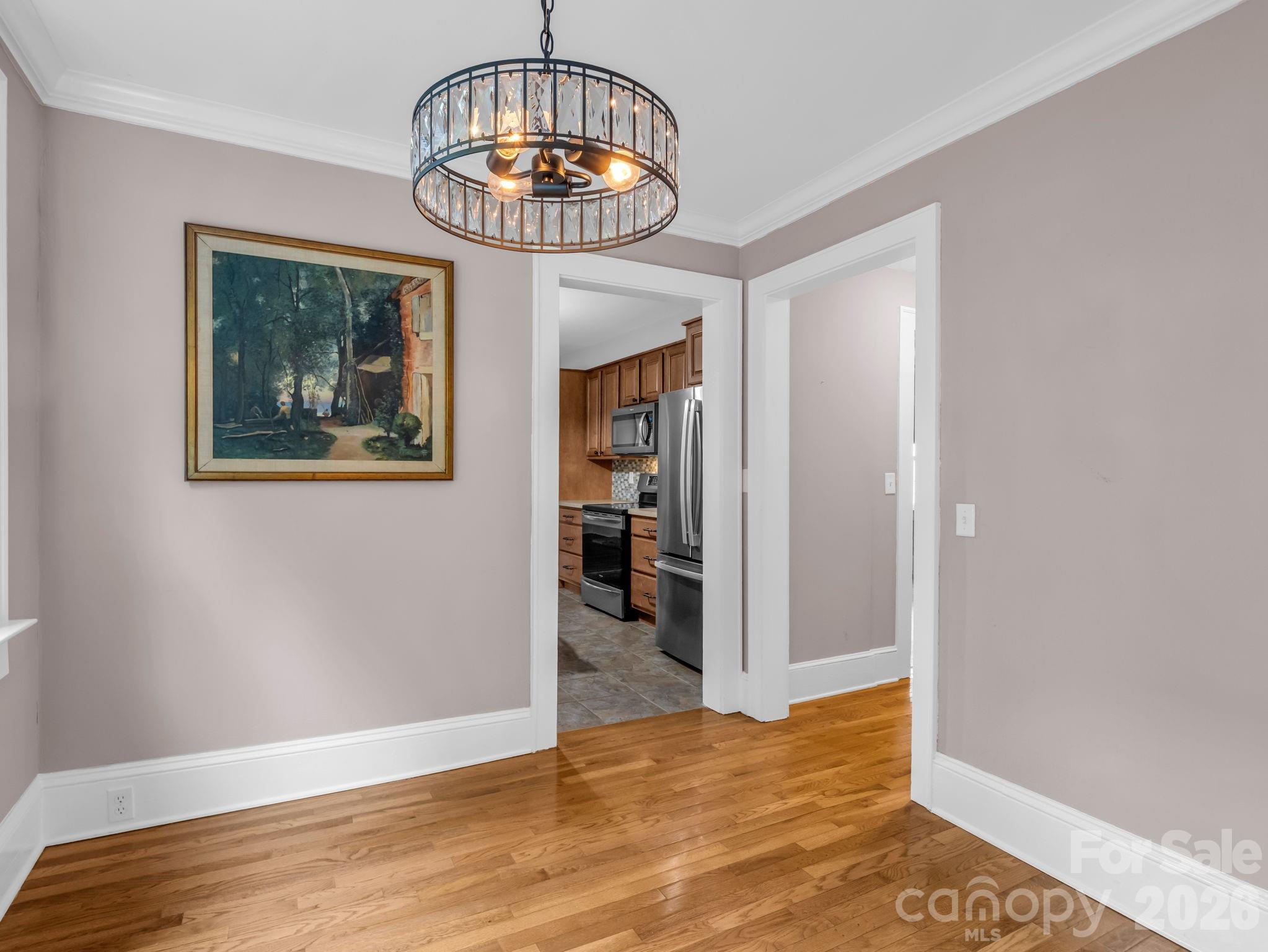 104 W Lake Avenue Hendersonville NC 28739