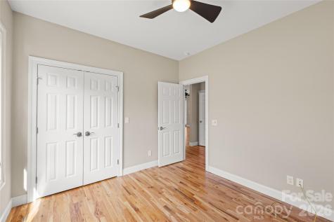 490 Mapleton Lane Columbus NC 28722