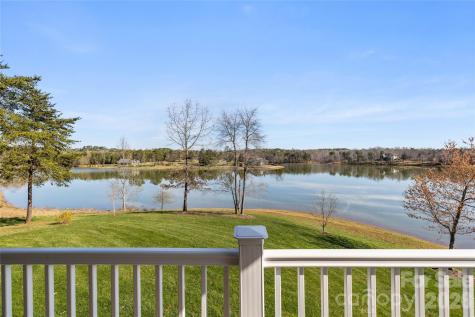 490 Mapleton Lane Columbus NC 28722